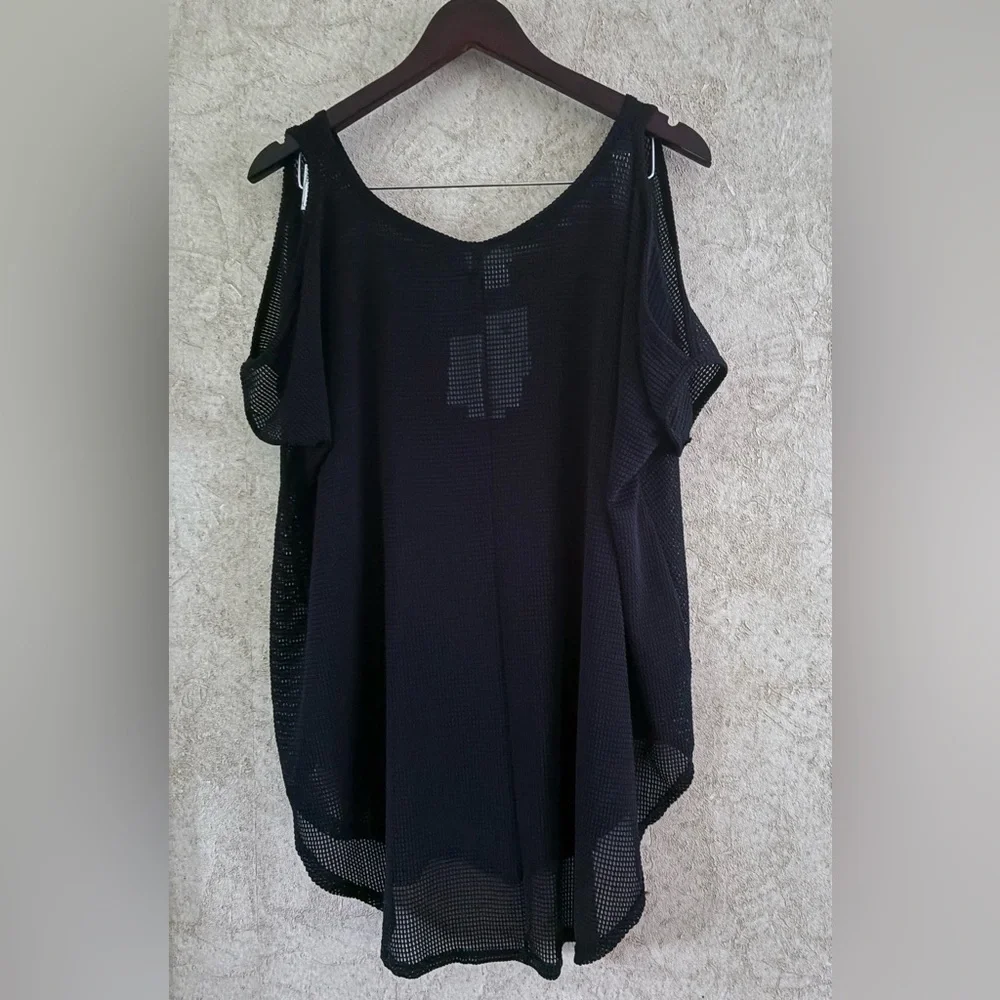 Jordan Taylor Black Cold Shoulder Swimsuit Coverup